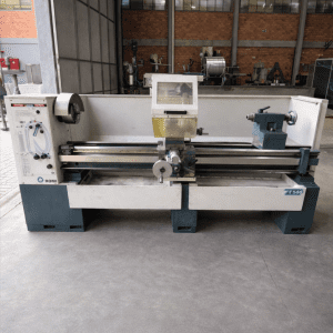 TORNO UNIVERSAL ROMI T500 COM DIGITAL